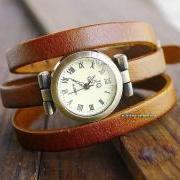 Men and women rivets bracelet watches, leather bracelet wrist watches,
